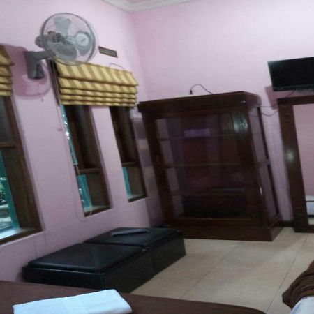Seventeen Homestay Bandung Exterior photo